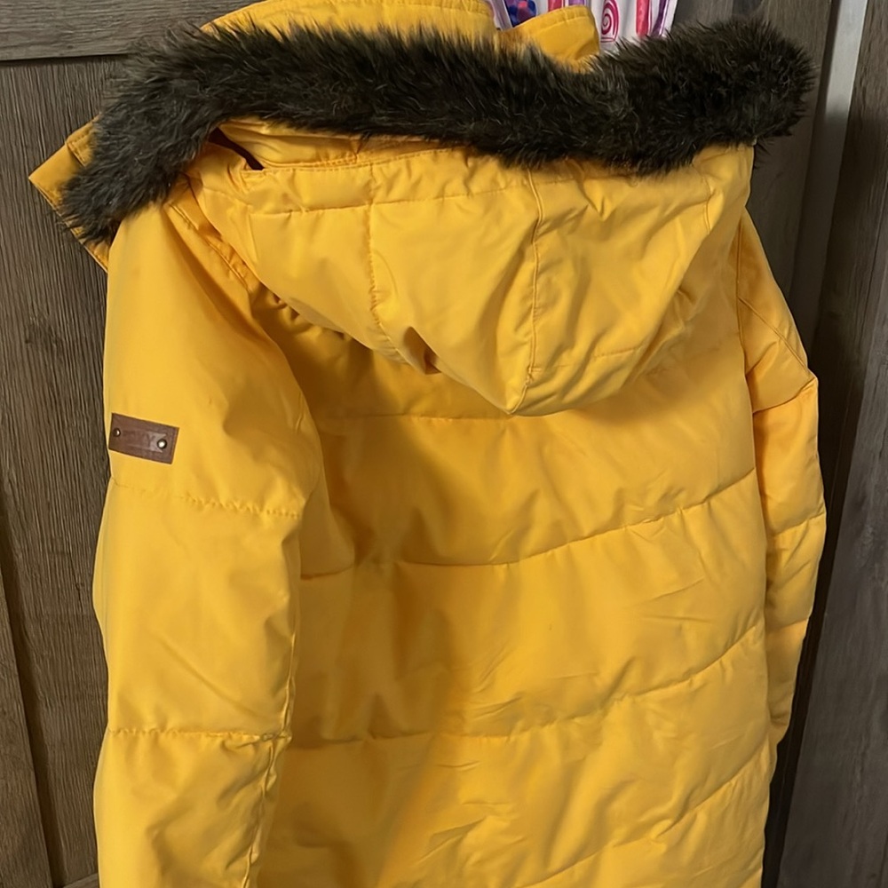 Roxy Parka - image 8